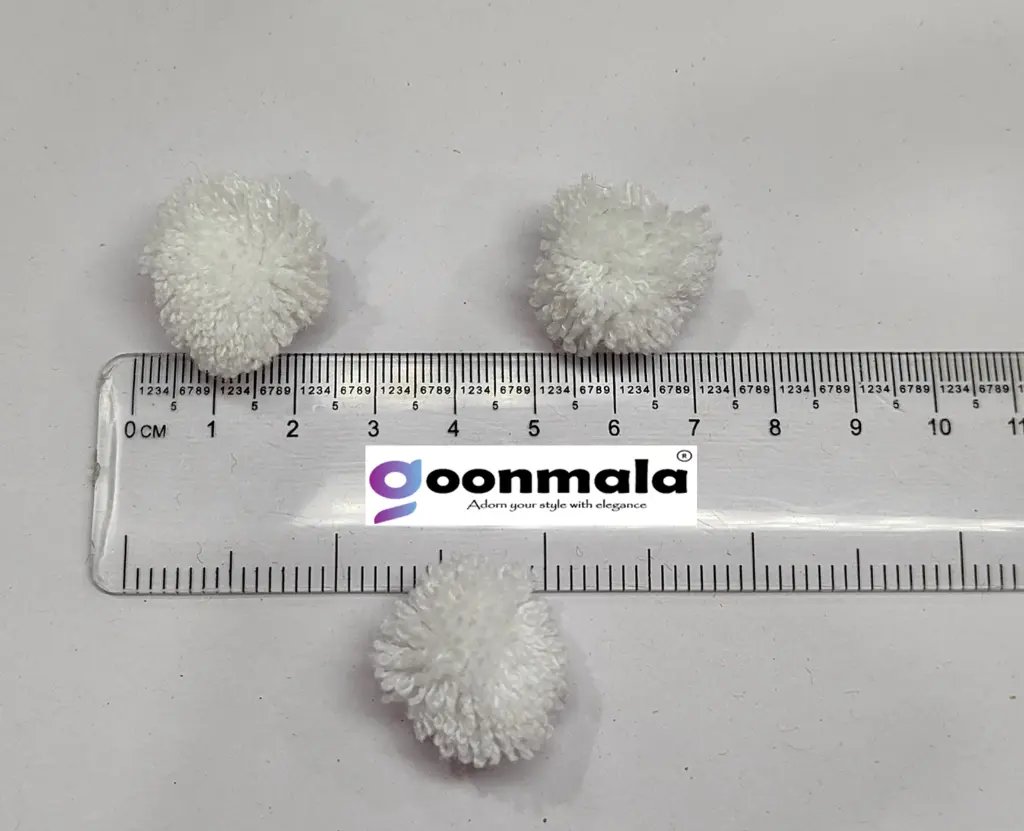 Pom White 3.webp